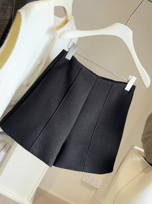 HIGH-WAIST WOOLEN STRAIGHT SHORTS