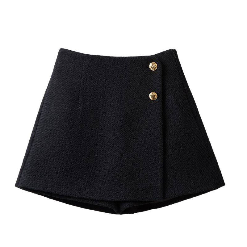 Small Fragrance Tweed A-Line Shorts